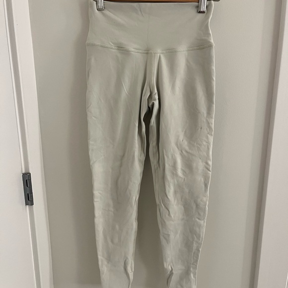 ALO Yoga Pants - ALO Yoga Light Gray Leggings